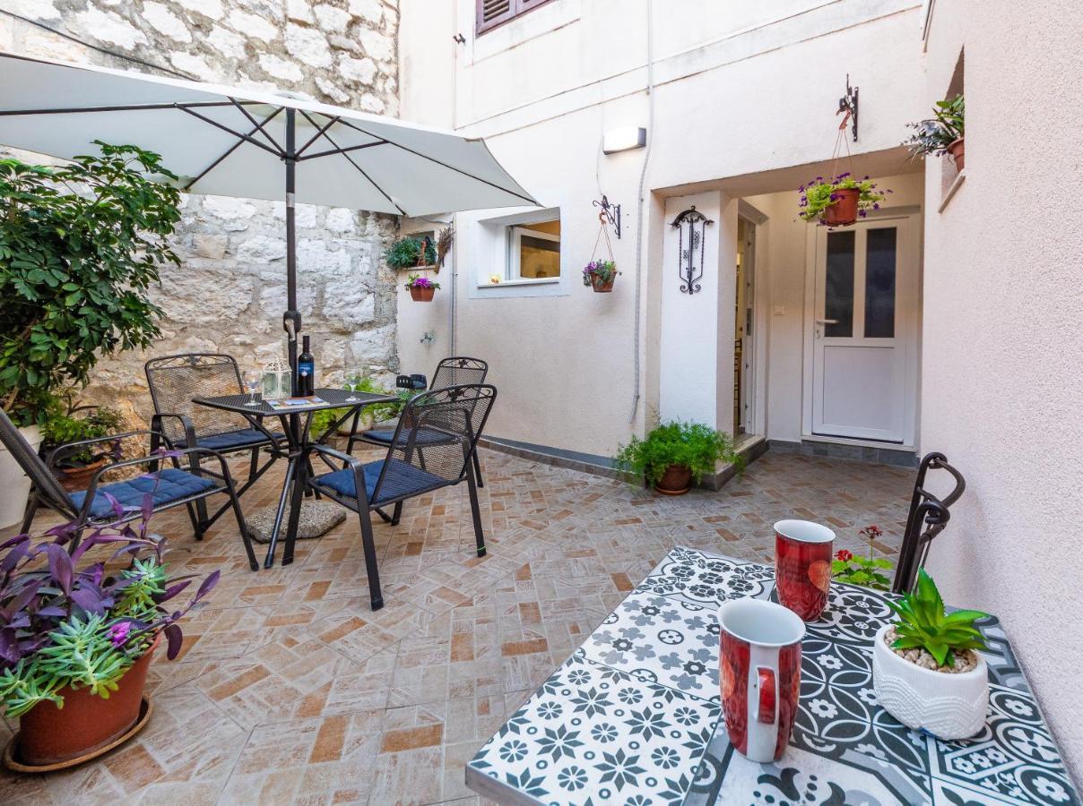 Guesthause Arbor Apartment Split Exterior photo
